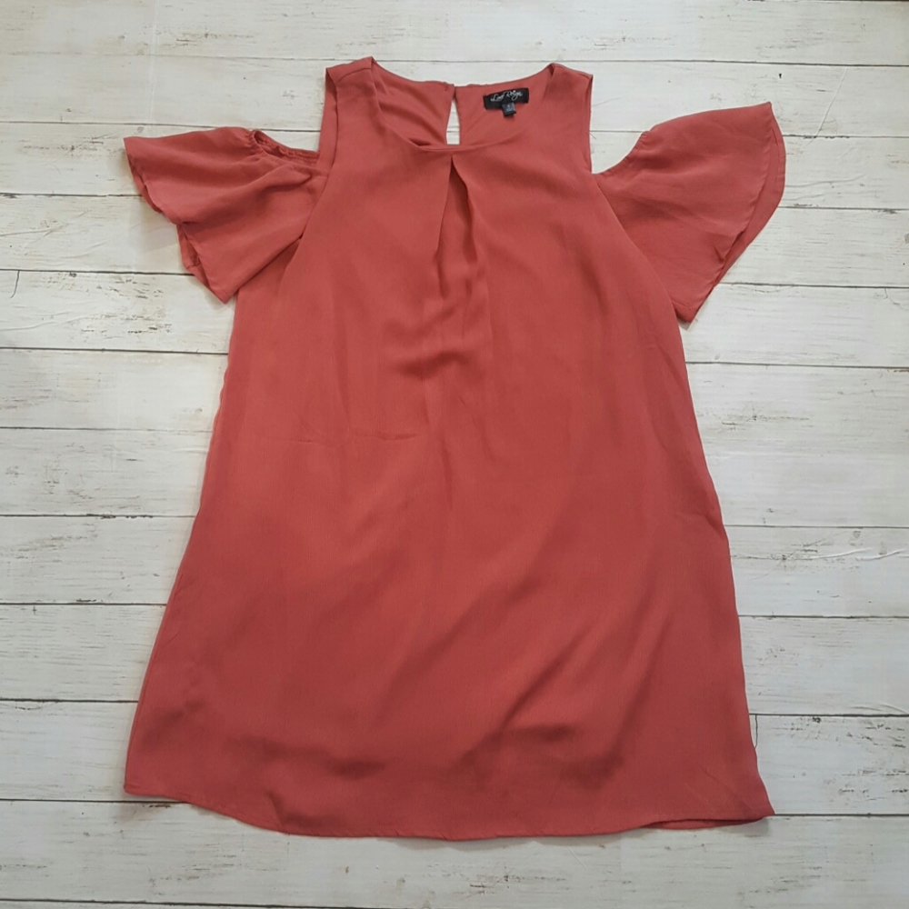 Love Reign dusty rose cold shoulder‎ flutter sleeve trapeze dress size small